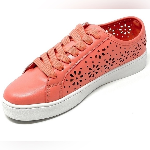 Isaac Mizrahi Live Tamara Sneakers, Size 8, Medium Pink, New in Box - Picture 2 of 3